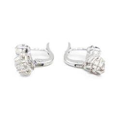 Boucles d'oreilles Dormeuses en or blanc et diamants - Castafiore