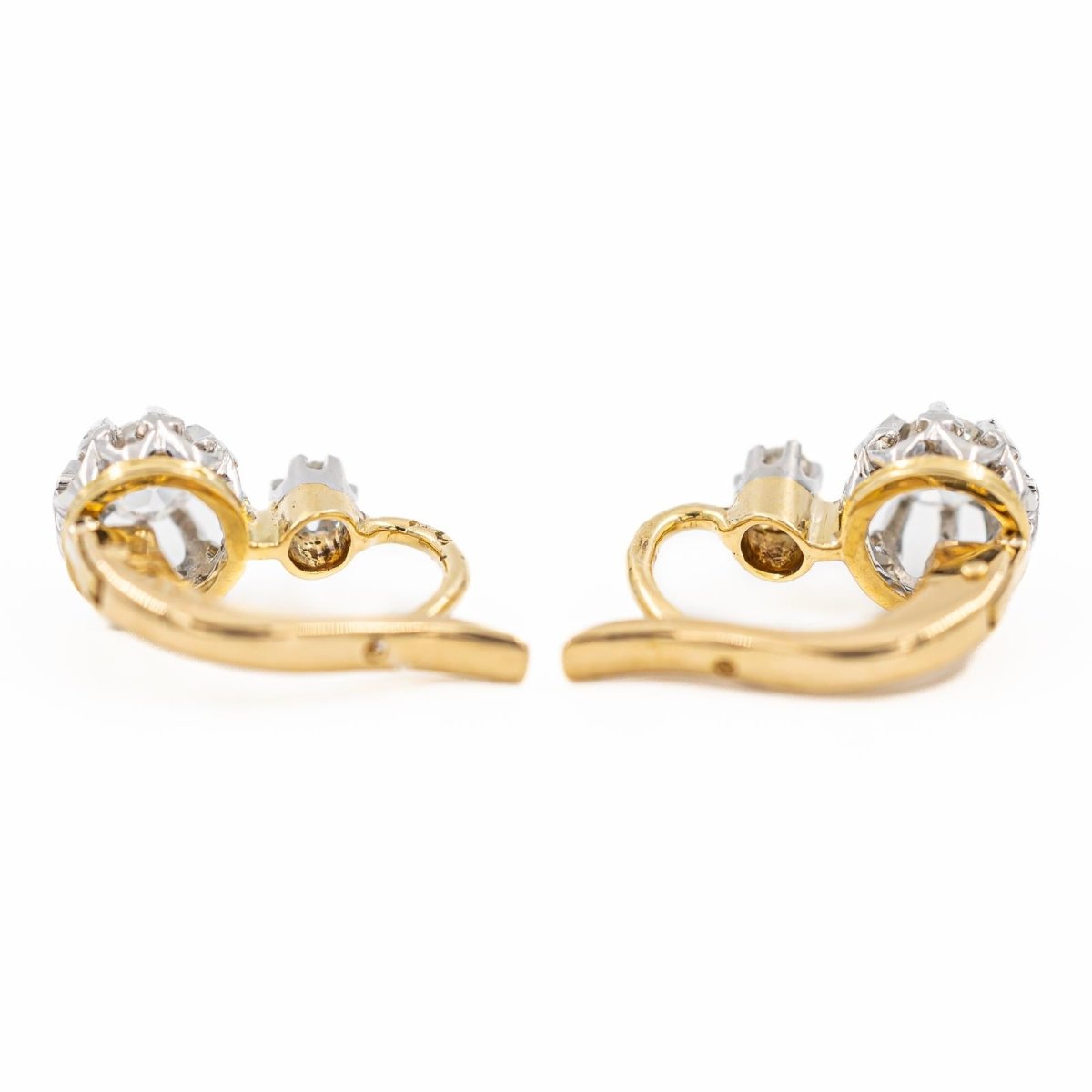 Boucles d'oreilles Dormeuses en or jaune et diamants - Castafiore