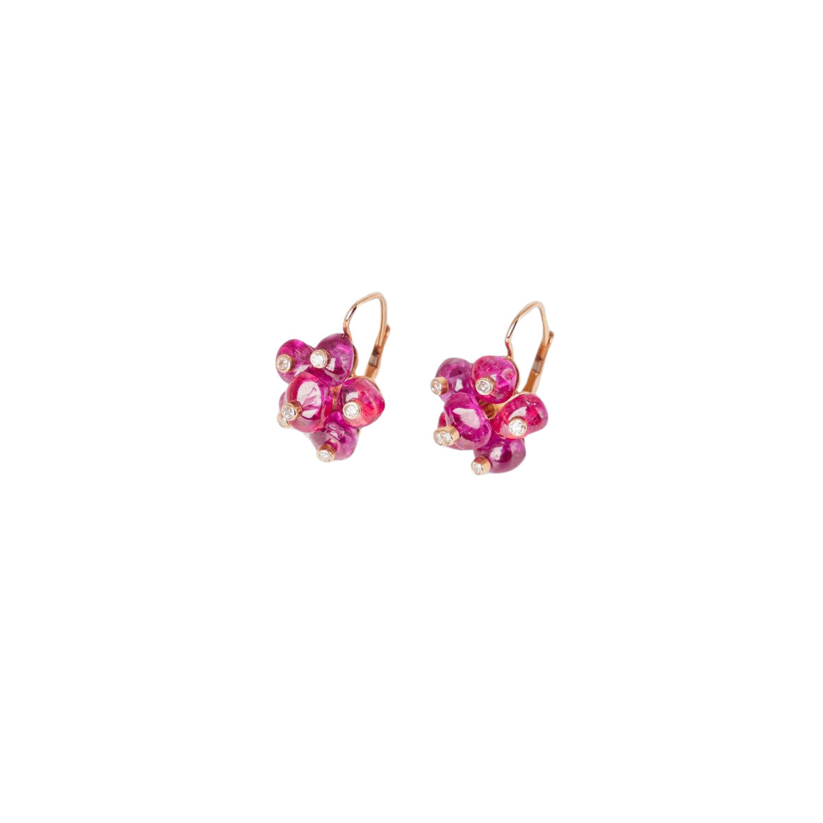 Boucles d'oreilles "Dormeuses" en or jaune, perles de rubis et diamants - Castafiore
