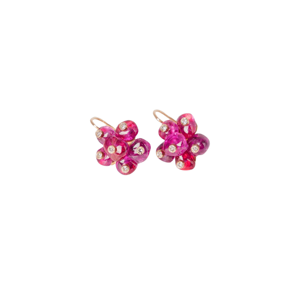Boucles d'oreilles "Dormeuses" en or jaune, perles de rubis et diamants - Castafiore