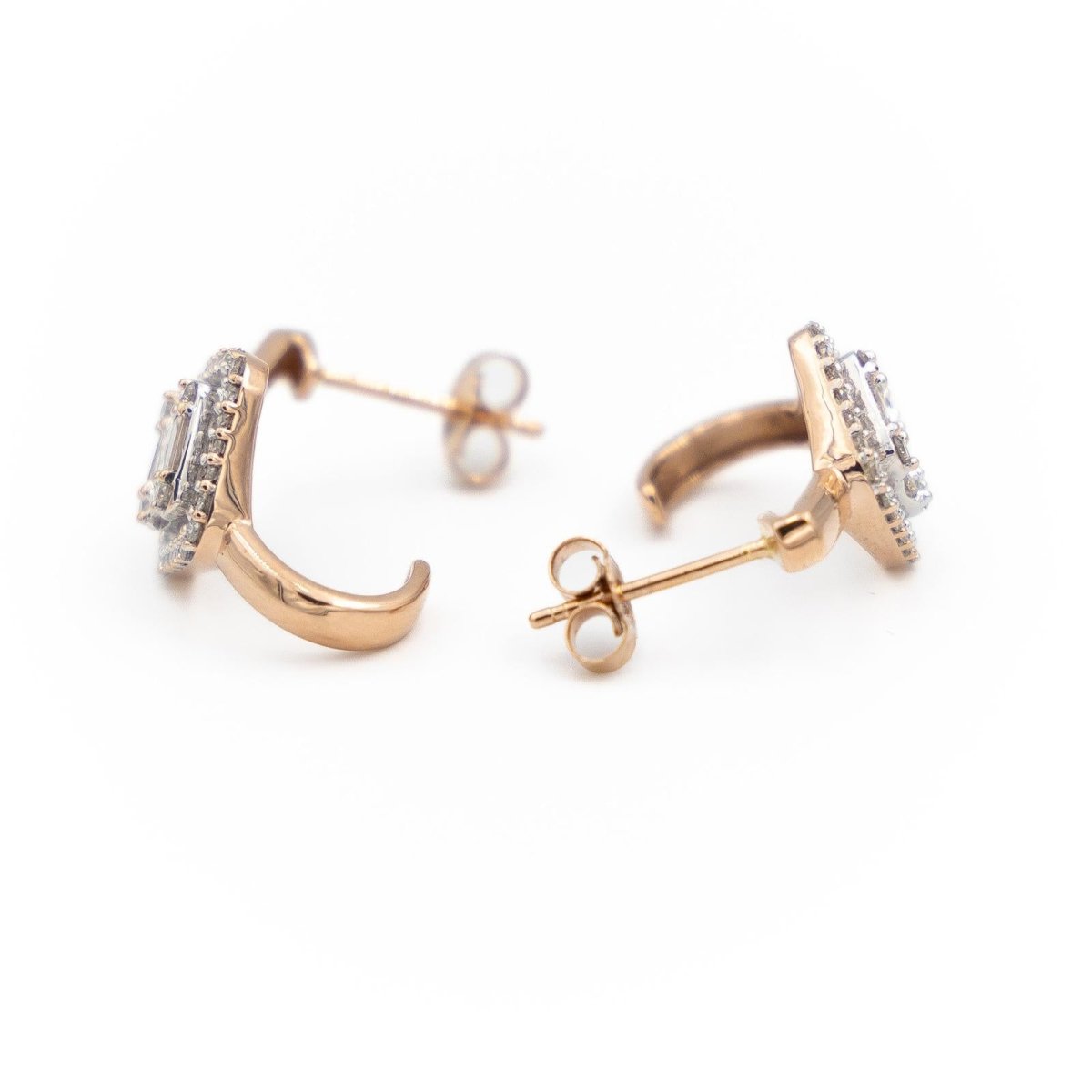 Boucles d'oreilles Dormeuses en or rose et diamants - Castafiore