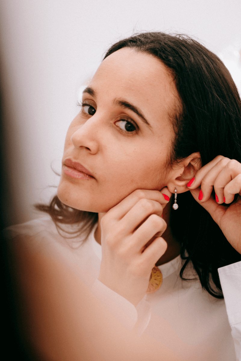Boucles d'oreilles Dormeuses en platine, or blanc et diamant - Castafiore
