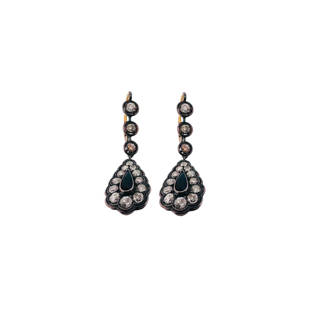 Boucles d'oreilles Dormeuses, saphirs et diamants - Castafiore