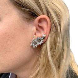 Boucles d'oreilles, "Edelweiss", en or jaune, platine et diamants - Castafiore