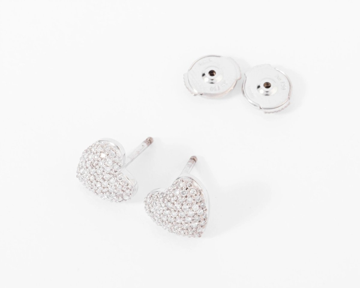 Boucles d'oreilles en gris formant des cœurs, pavée de diamant - Castafiore