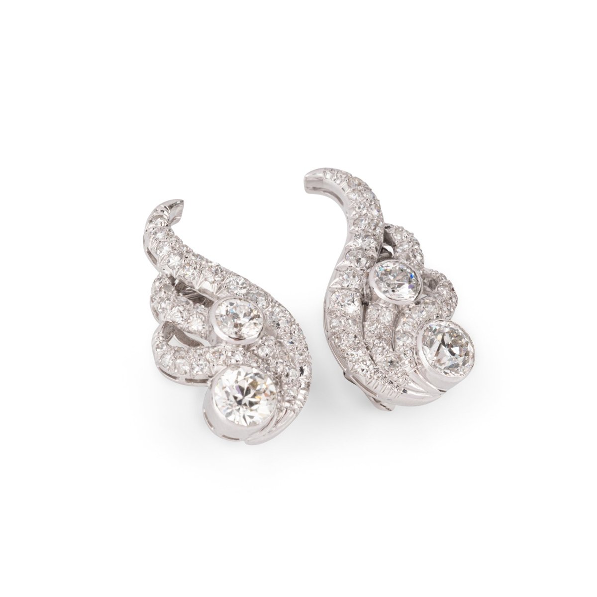 Boucles d'oreilles en or blanc, platine et diamants - Castafiore