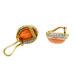 Boucles d'oreilles en or jaune, corail et diamants - Castafiore