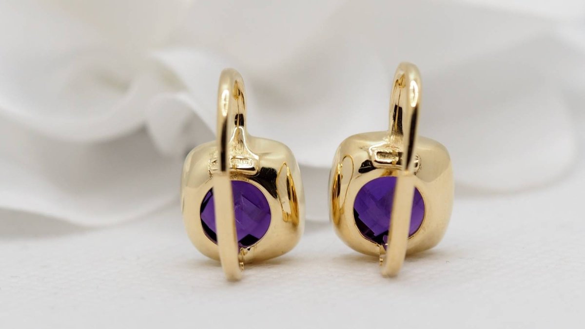 Boucles d'oreilles en or jaune et améthyste - Castafiore