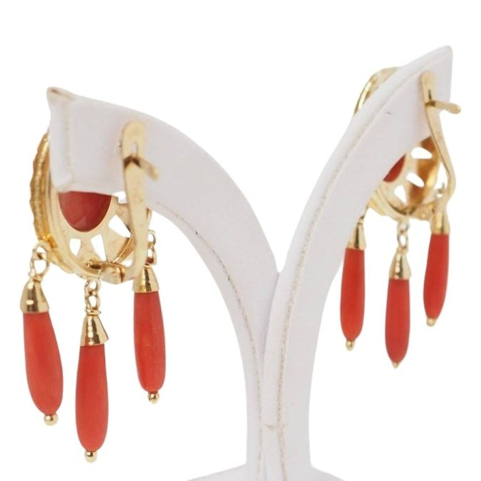 Boucles d'oreilles en or jaune et corail - Castafiore