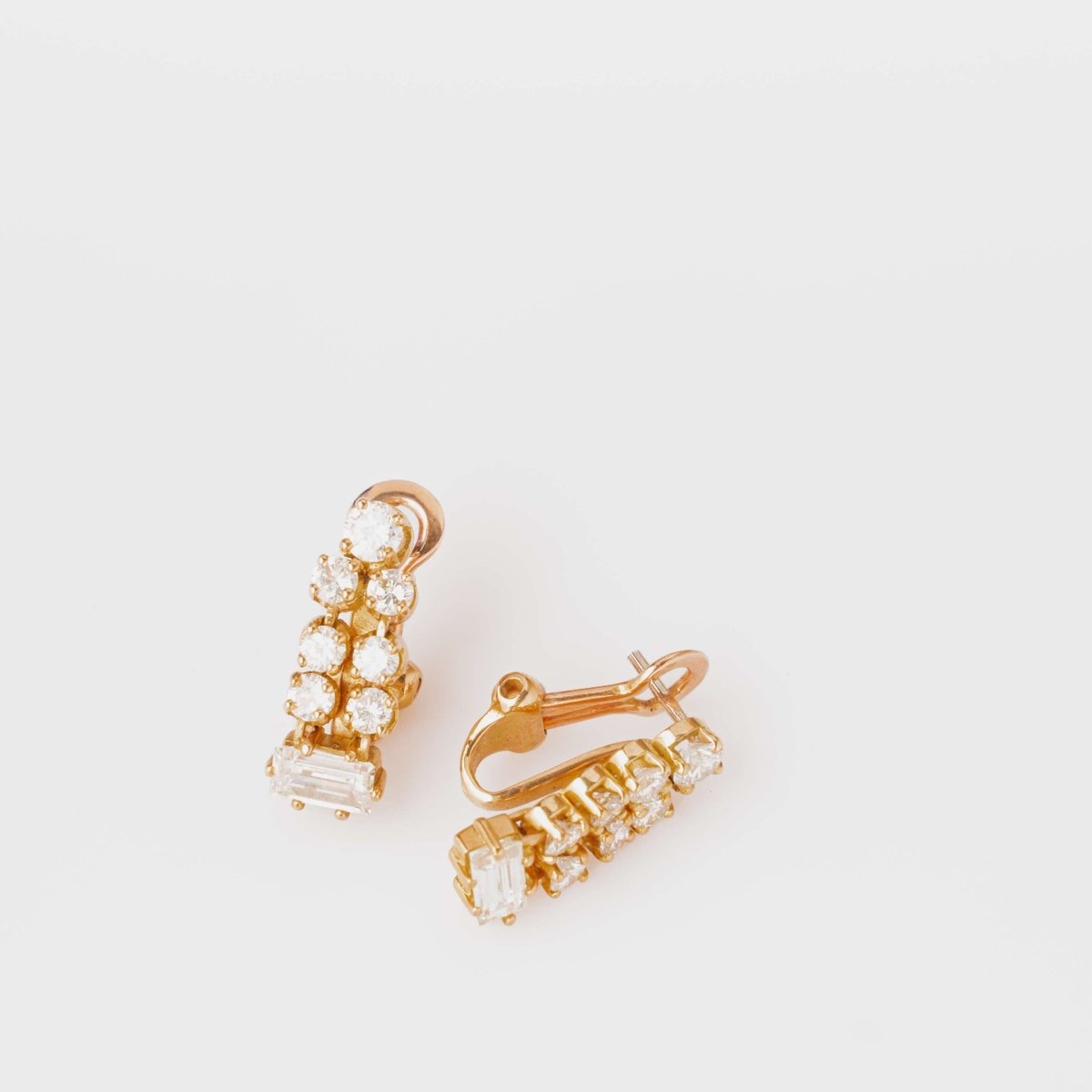 Boucles d'oreilles en or jaune et diamants - Castafiore