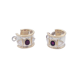 Boucles d'oreilles en or jaune et or blanc avec rubis et diamants. - Castafiore