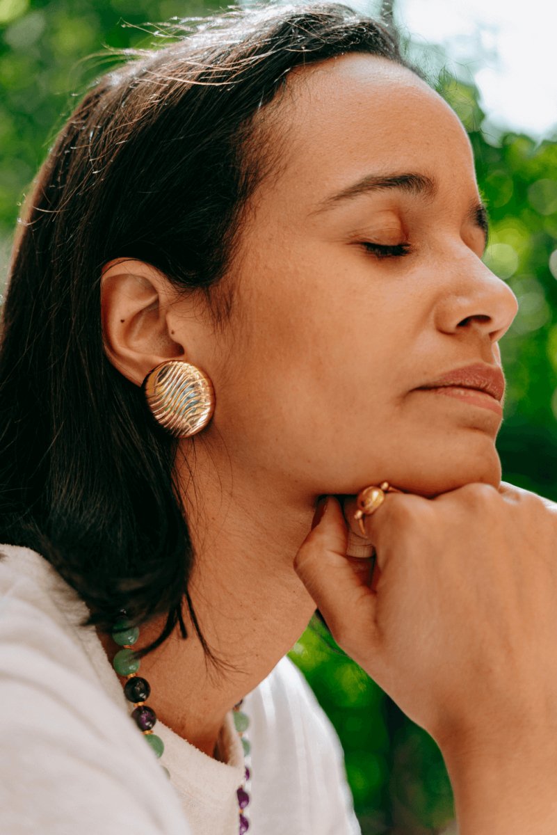Boucles d'oreilles en or jaune strié - Castafiore