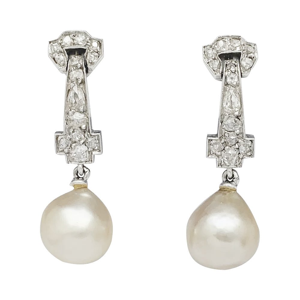 Boucles d'oreilles Mellerio dits Meller en or, platine, diamants et perles - Castafiore