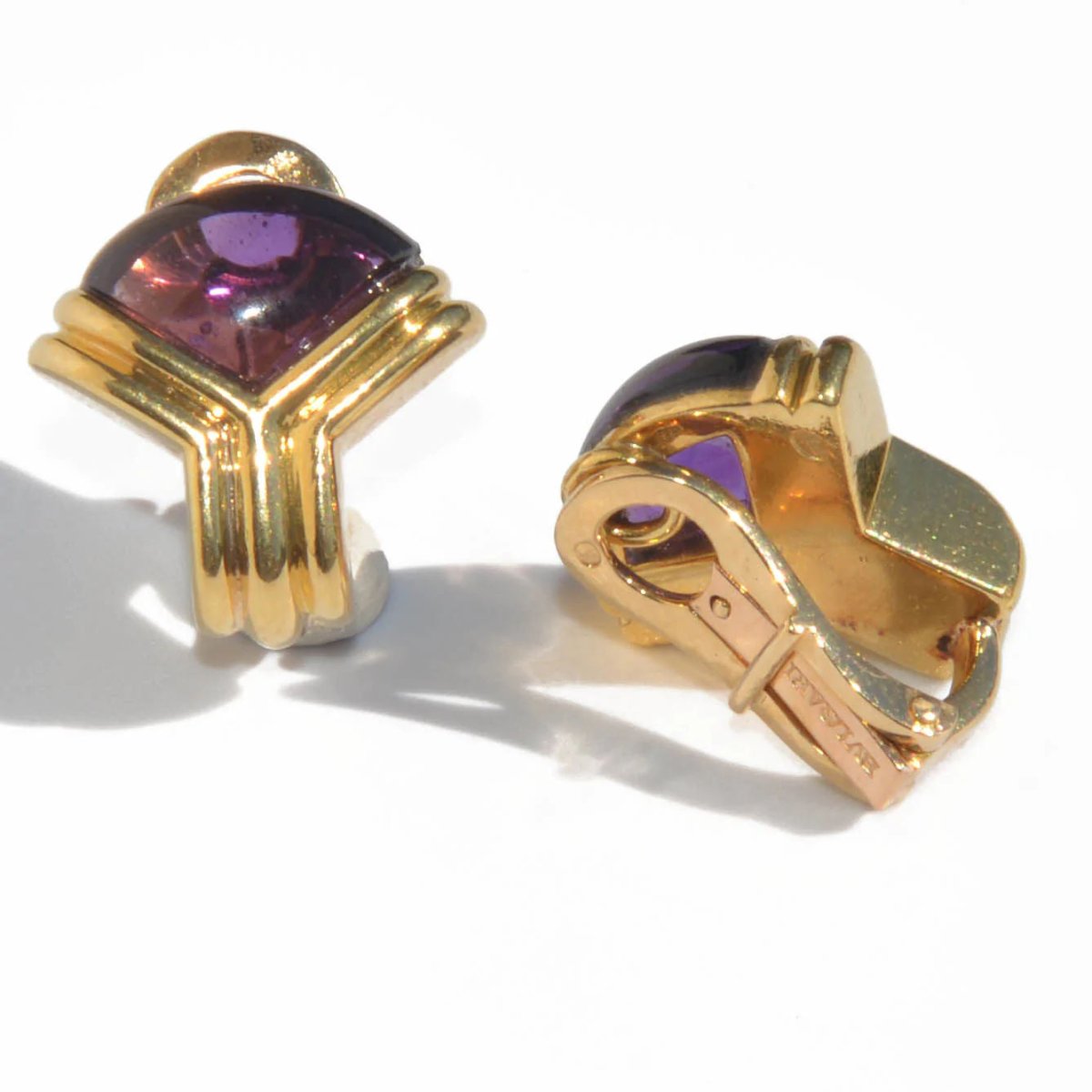 Boucles d'oreilles or jaune de la maison Bvlgari en améthyste - Castafiore