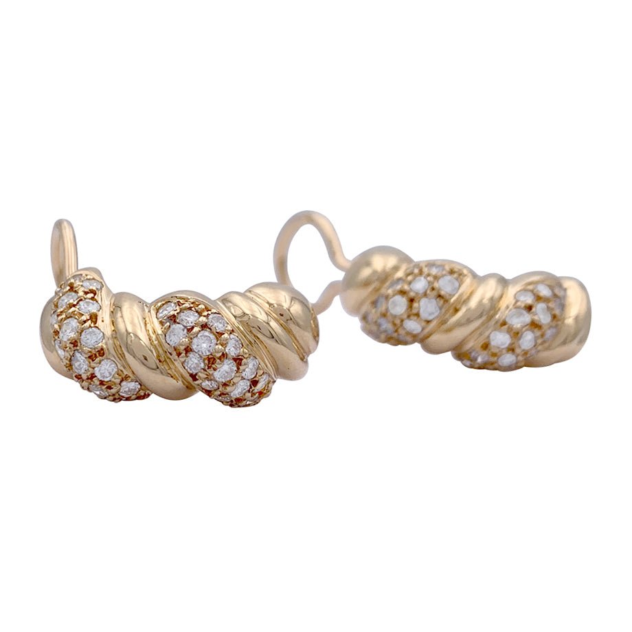 Boucles d'oreilles or jaune et diamants. - Castafiore