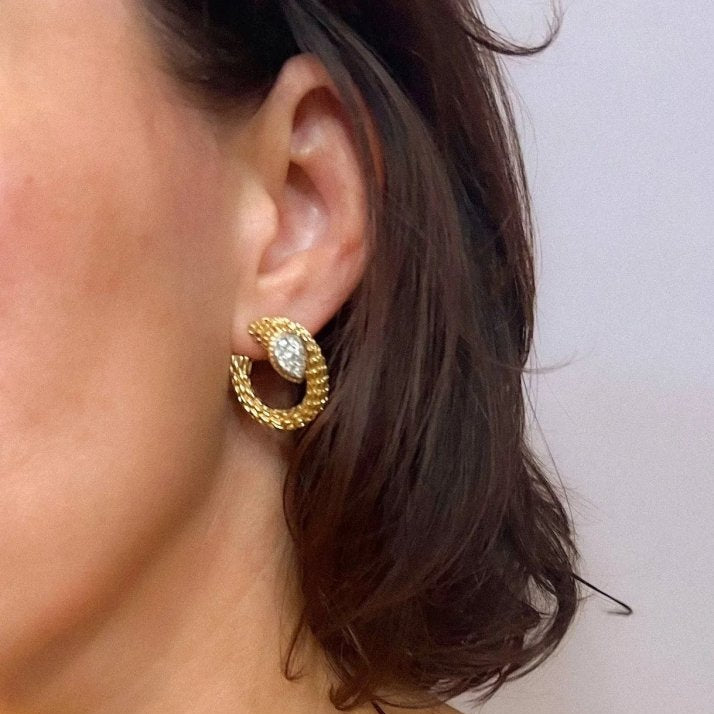 Boucles d'oreilles or jaune et diamants de la Maison Boucheron modèle Serpent Bohème - Castafiore