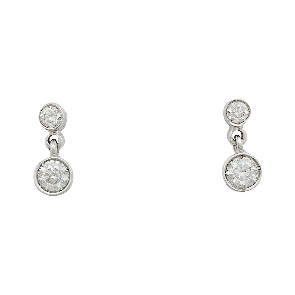 Boucles d'oreilles pendantes en or blanc et diamants - Castafiore