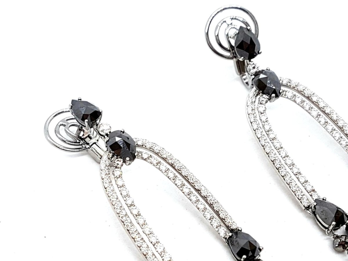 Boucles d'oreilles Pendantes en or blanc et diamants - Castafiore