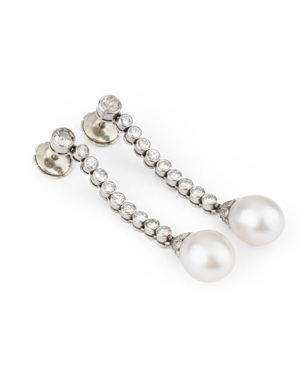 Boucles d'oreilles Pendantes en or blanc, perles et diamants - Castafiore