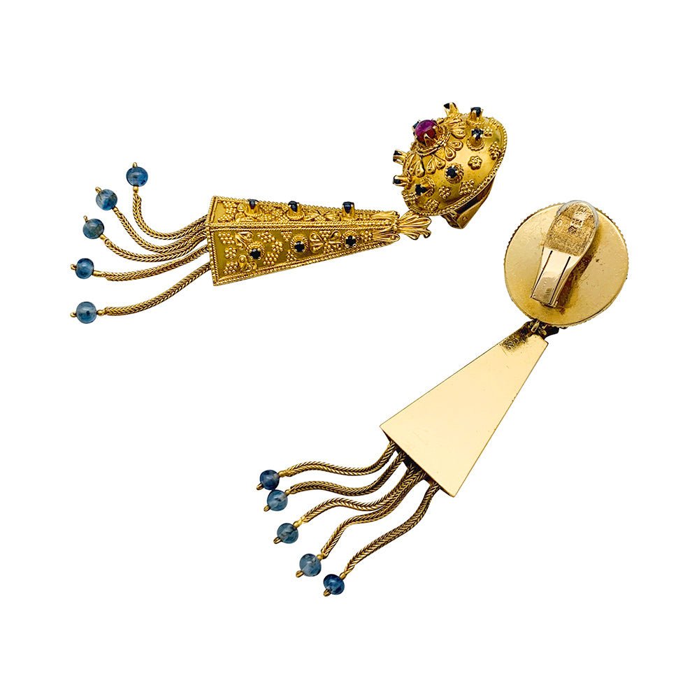 Boucles d'oreilles pendantes en or jaune, rubis et saphirs - Castafiore