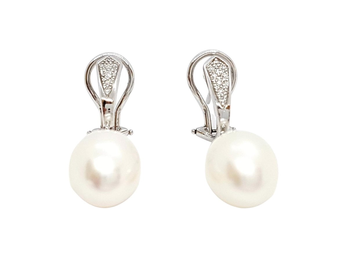 Boucles d'oreilles Pendantes ISABELLE LANGLOIS en or blanc, perles et diamants - Castafiore