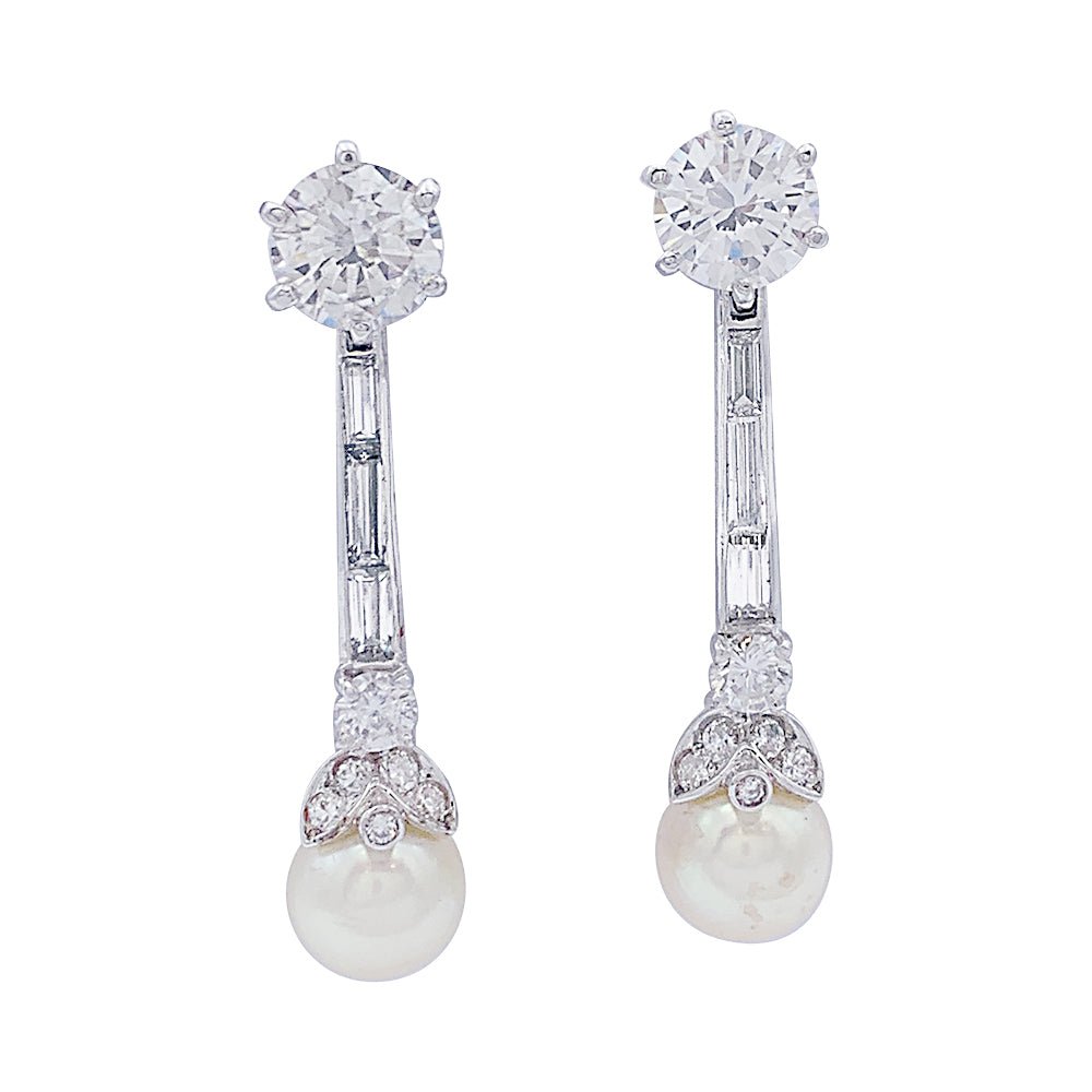 Boucles d'oreilles pendantes or blanc, platine, perles et diamants - Castafiore