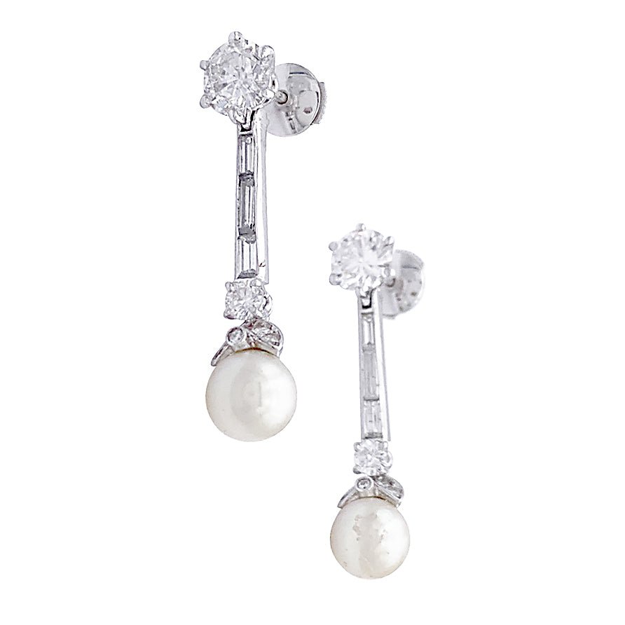 Boucles d'oreilles pendantes or blanc, platine, perles et diamants - Castafiore
