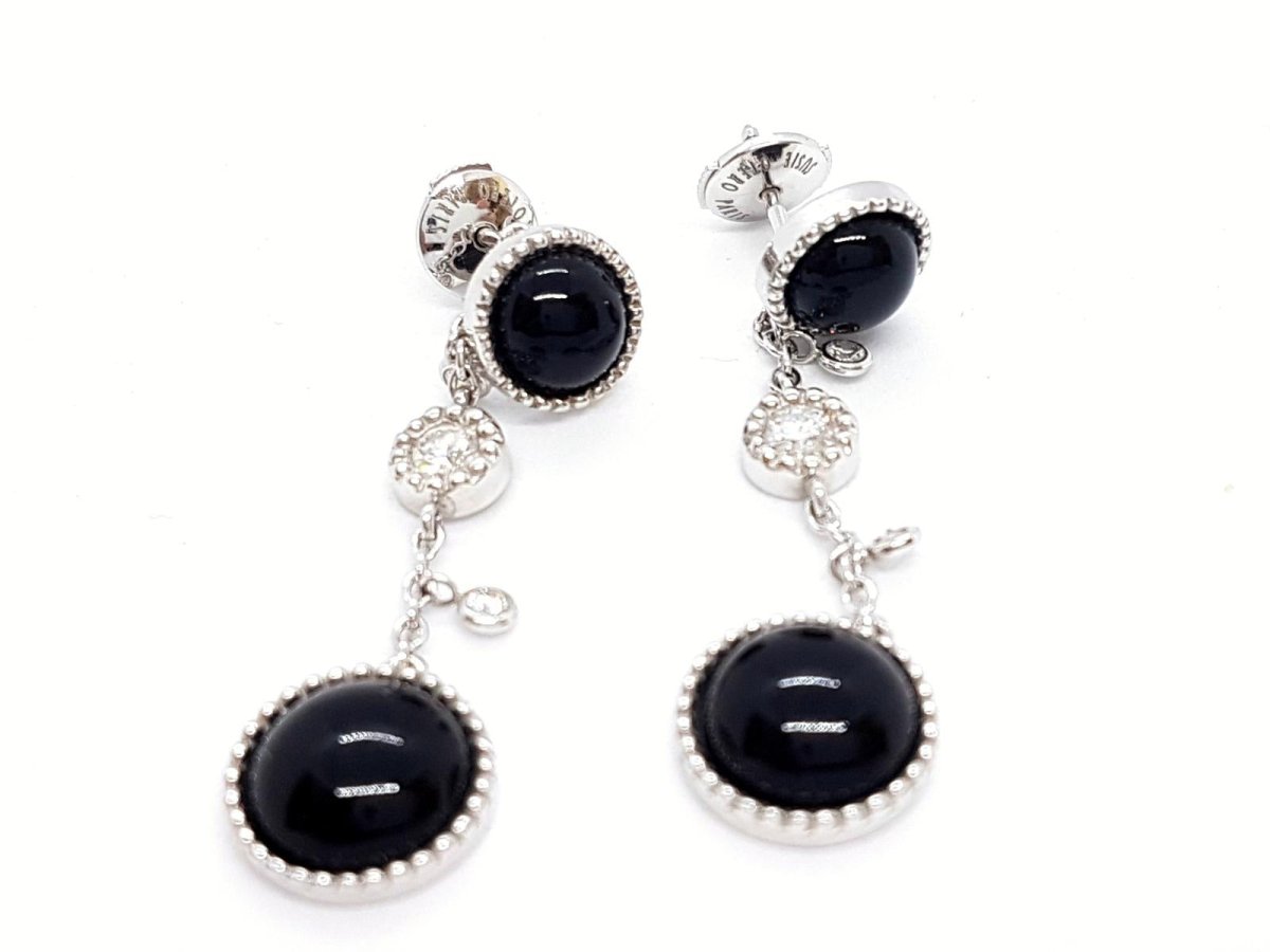 Boucles d'oreilles Pendantes SUSIE OTÉRO en or blanc, onyx et diamants - Castafiore