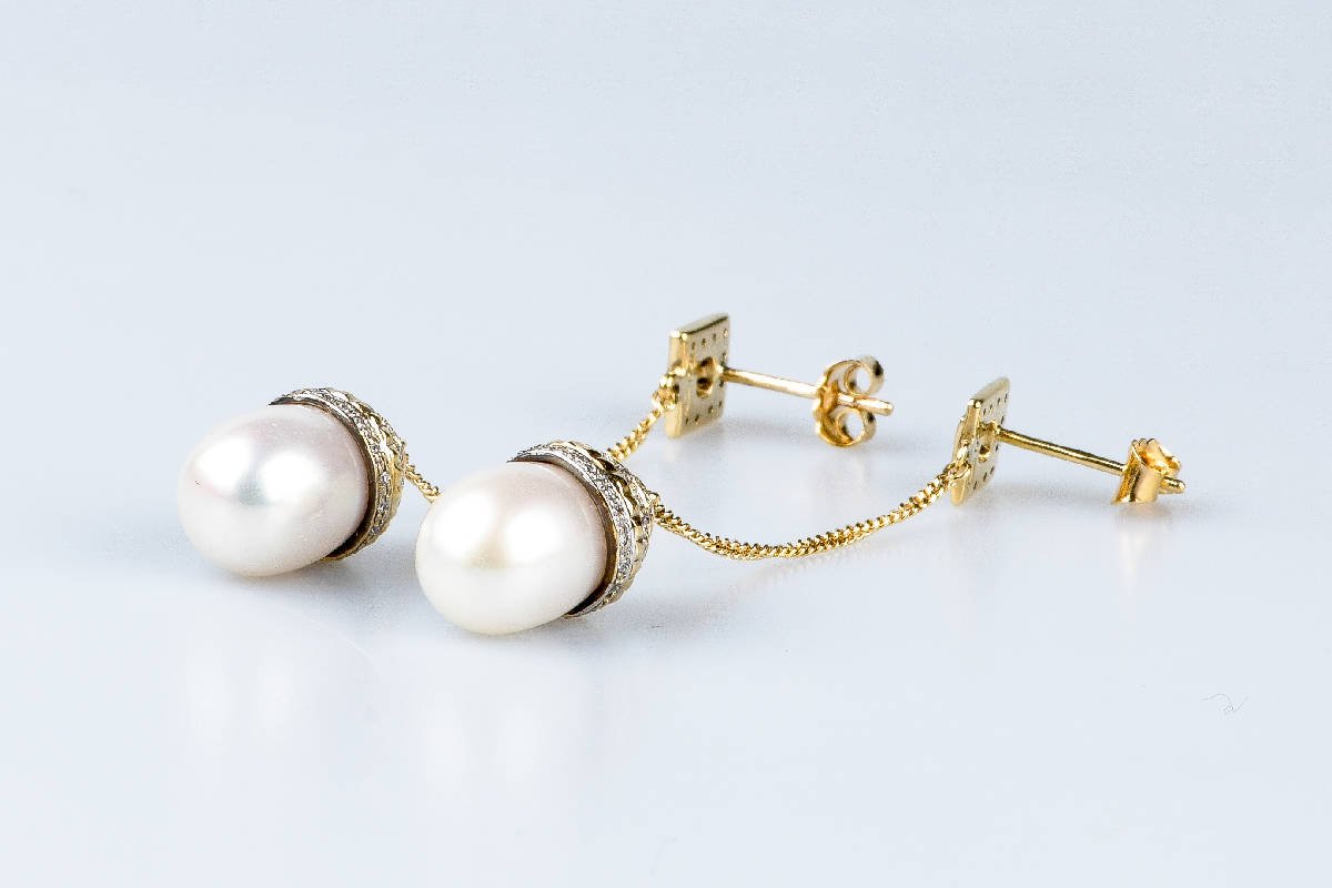 Boucles d'oreilles perles diamants en or jaune 18 carats - Castafiore