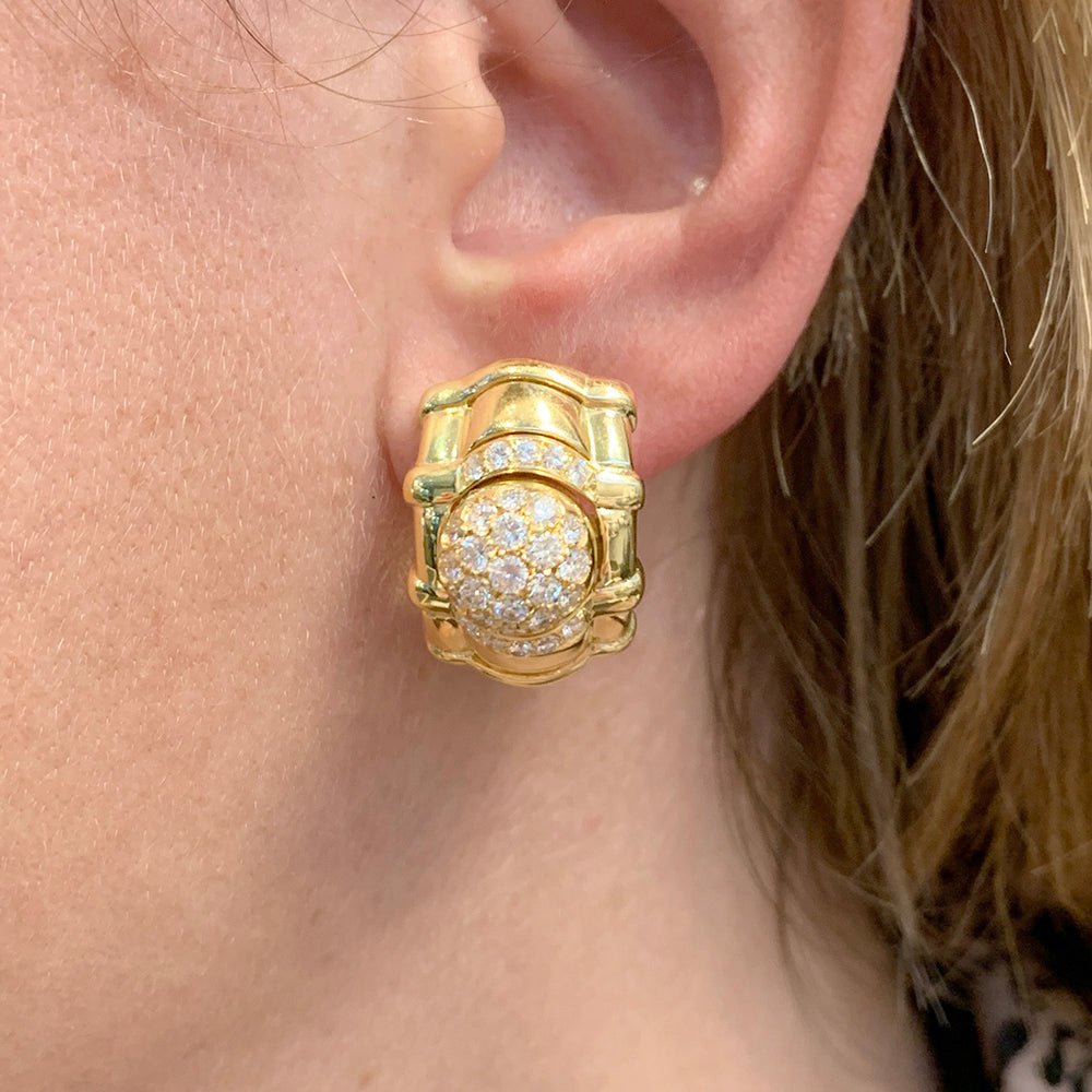 Boucles d'oreilles PIAGET "Tanagra" en or jaune et diamants - Castafiore