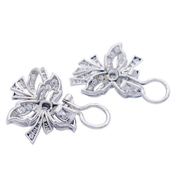 Boucles d'oreilles, platine, diamants - Castafiore