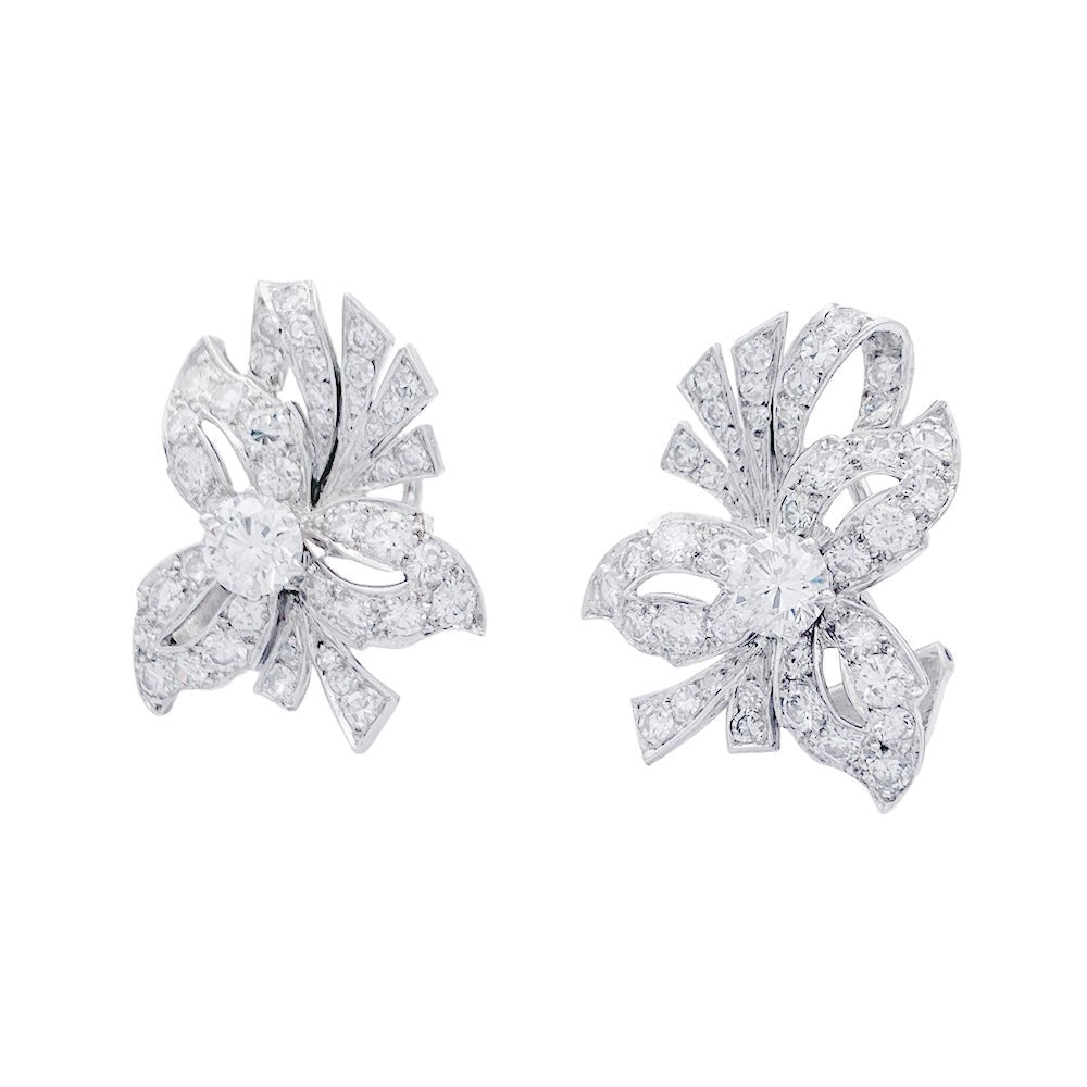 Boucles d'oreilles, platine, diamants - Castafiore