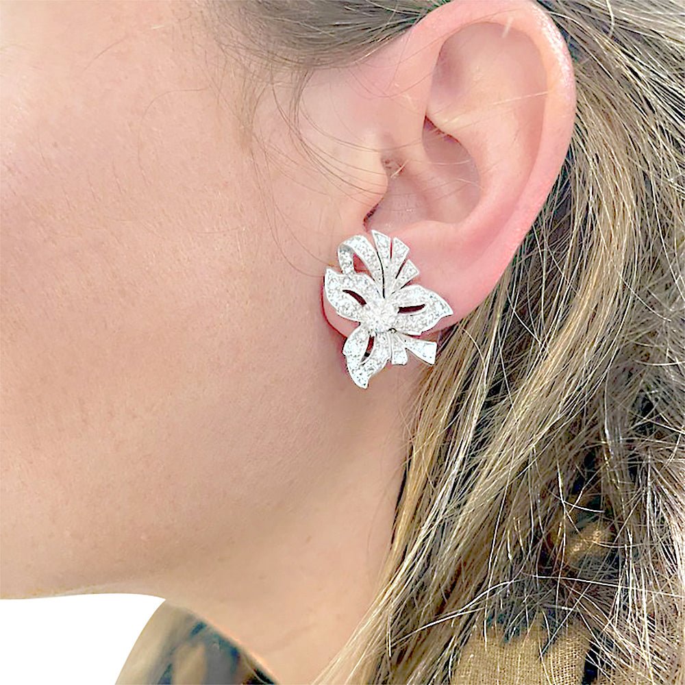 Boucles d'oreilles, platine, diamants - Castafiore