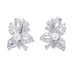 Boucles d'oreilles, platine, diamants - Castafiore