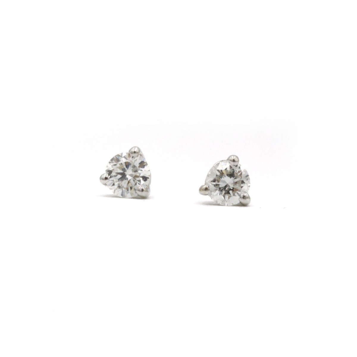 Boucles d'oreilles Puces en or blanc et diamants - Castafiore