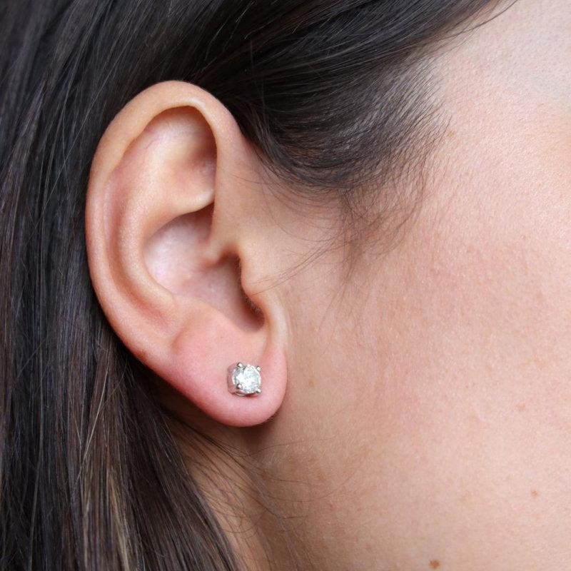 Boucles d'oreilles Puces en or blanc et diamants - Castafiore