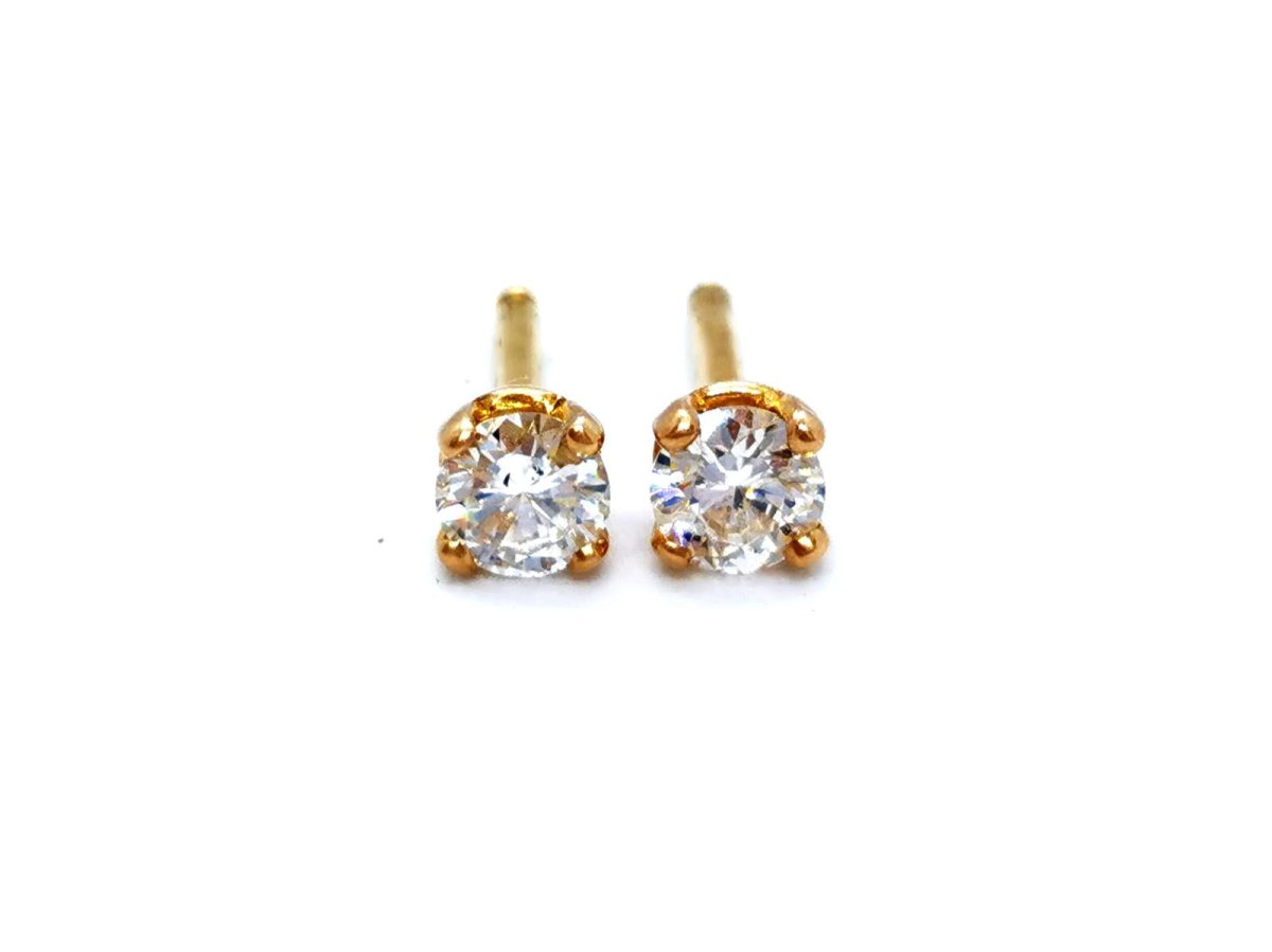 Boucles d'oreilles Puces en or jaune et diamants - Castafiore