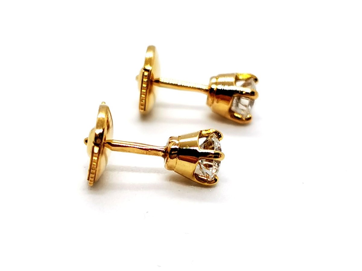 Boucles d'oreilles Puces en or jaune et diamants - Castafiore