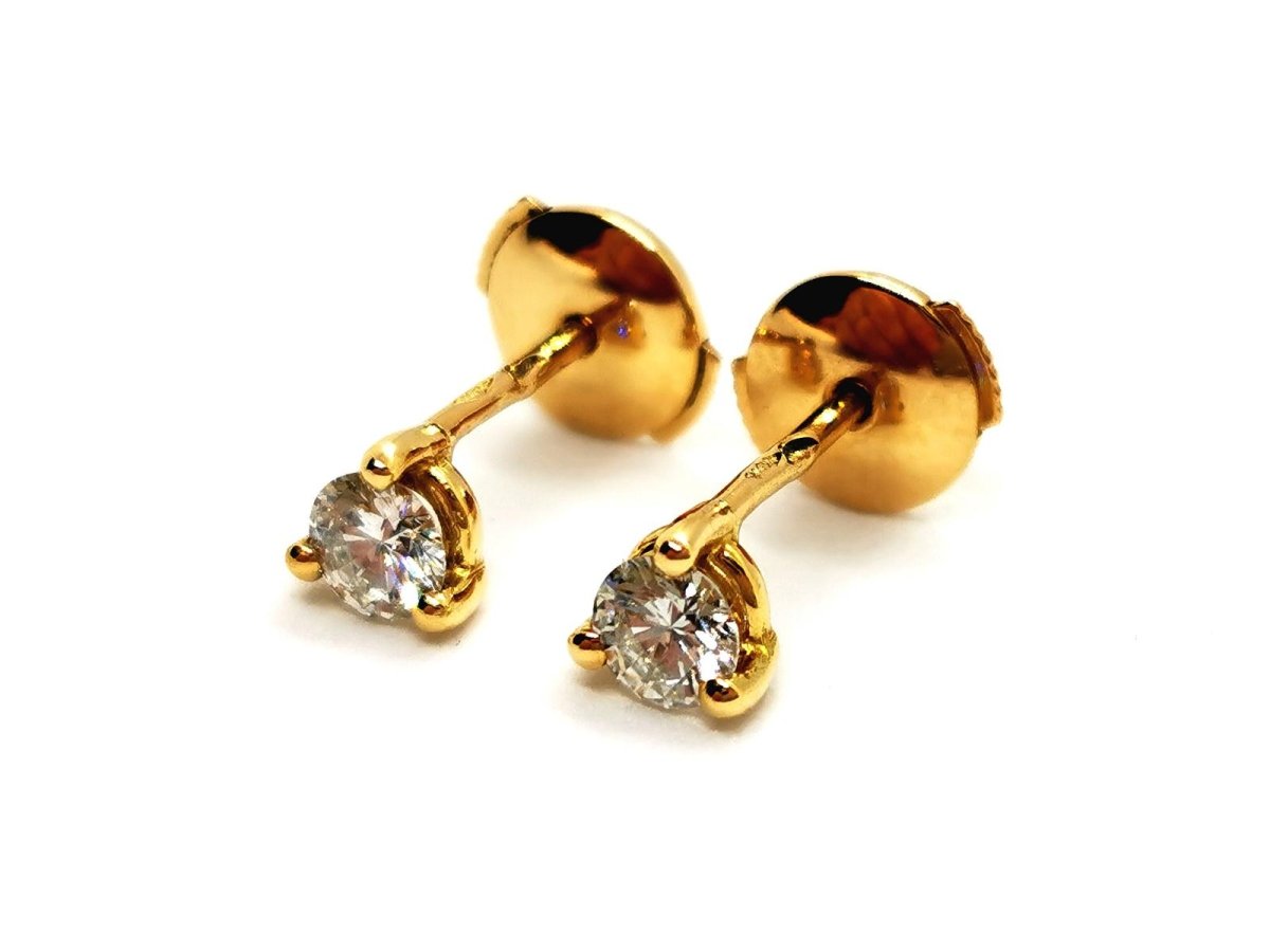 Boucles d'oreilles Puces en or jaune et diamants - Castafiore