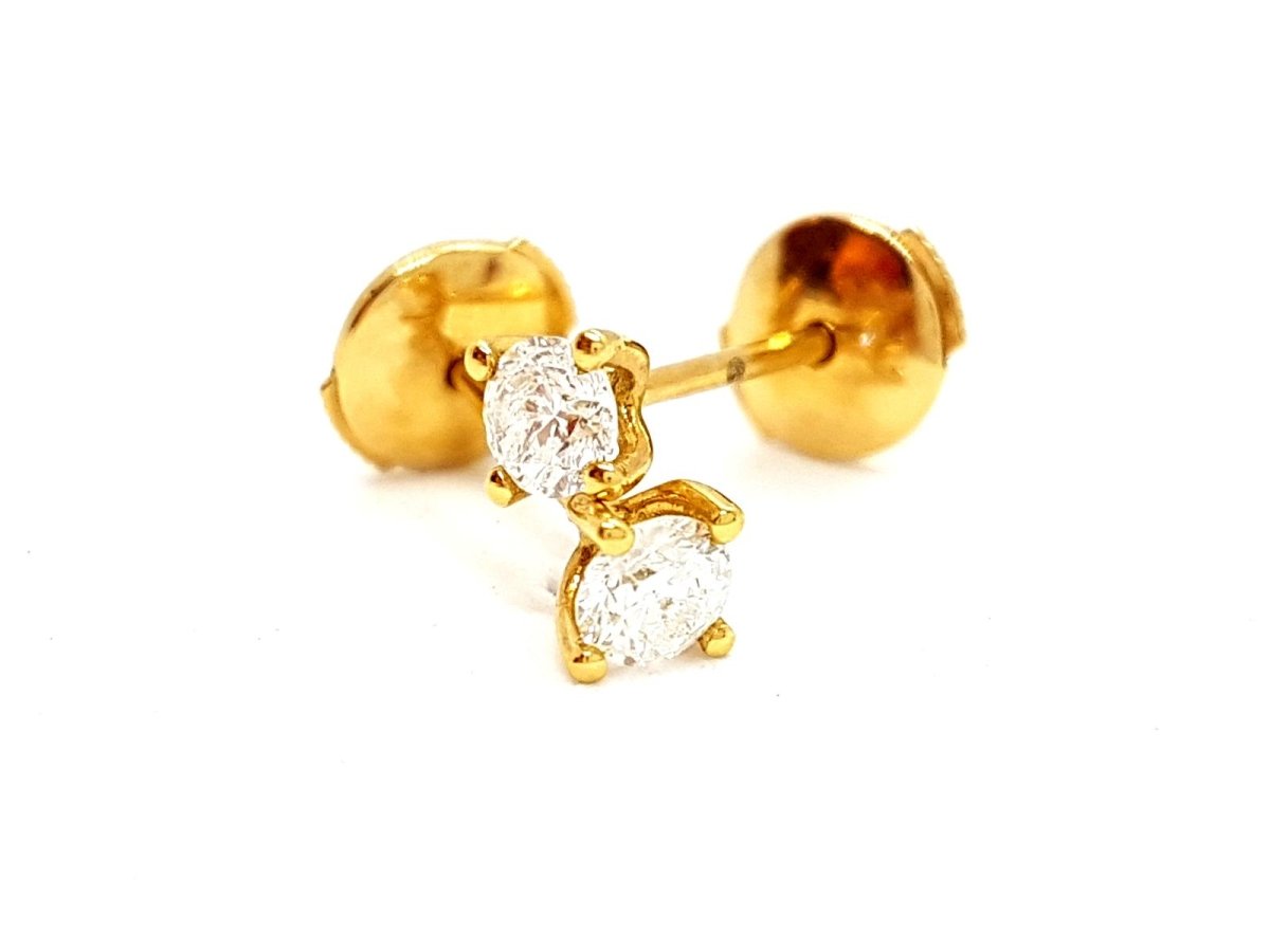 Boucles d'oreilles Puces en or jaune et diamants - Castafiore