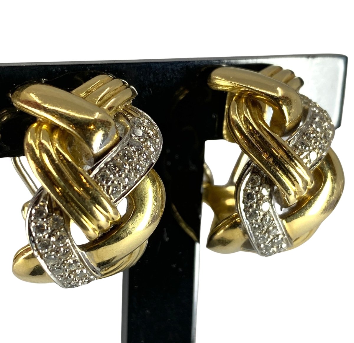 Boucles d’oreilles REPOSSI en or jaune et diamants - Castafiore