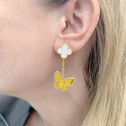 Boucles d'oreilles VAN CLEEF & ARPELS "Lucky Alhambra" or jaune, nacre blanche, oeil de tigre - Castafiore