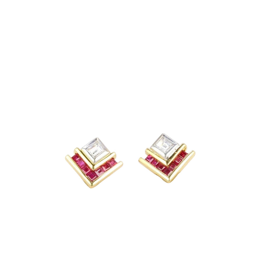 Boucles d’oreilles vintage diamants taille émeraude et rubis calibrés - Castafiore
