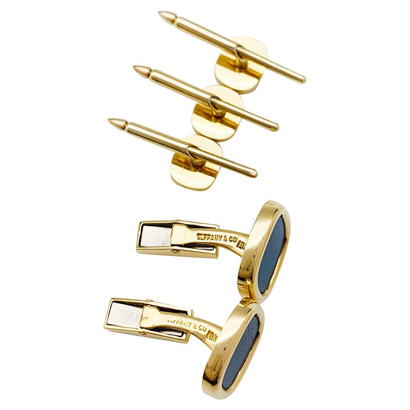 Boutons de manchette et de col TIFFANY & CO. , or et lapis lazuli - Castafiore