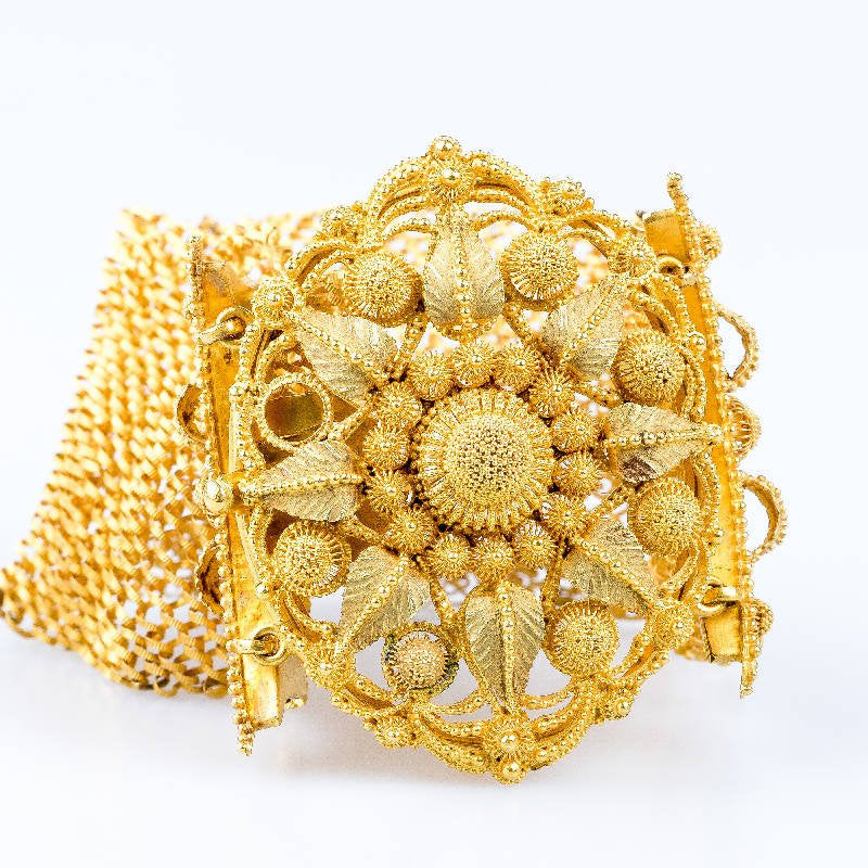Bracelet années 1820 en cannetille d'or jaune 18 carats - Castafiore