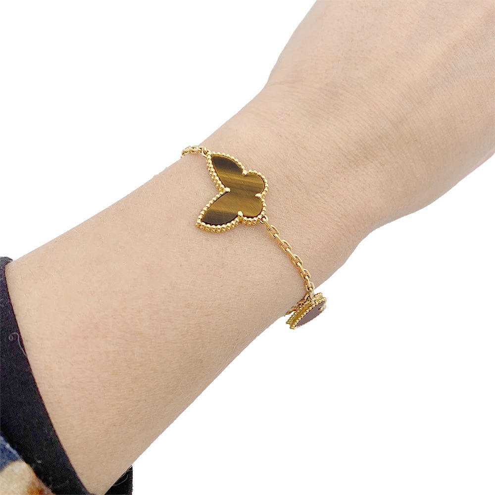 Bracelet Breloques VAN CLEEF & ARPELS "Lucky Alhambra" en or jaune et pierres de couleurs - Castafiore
