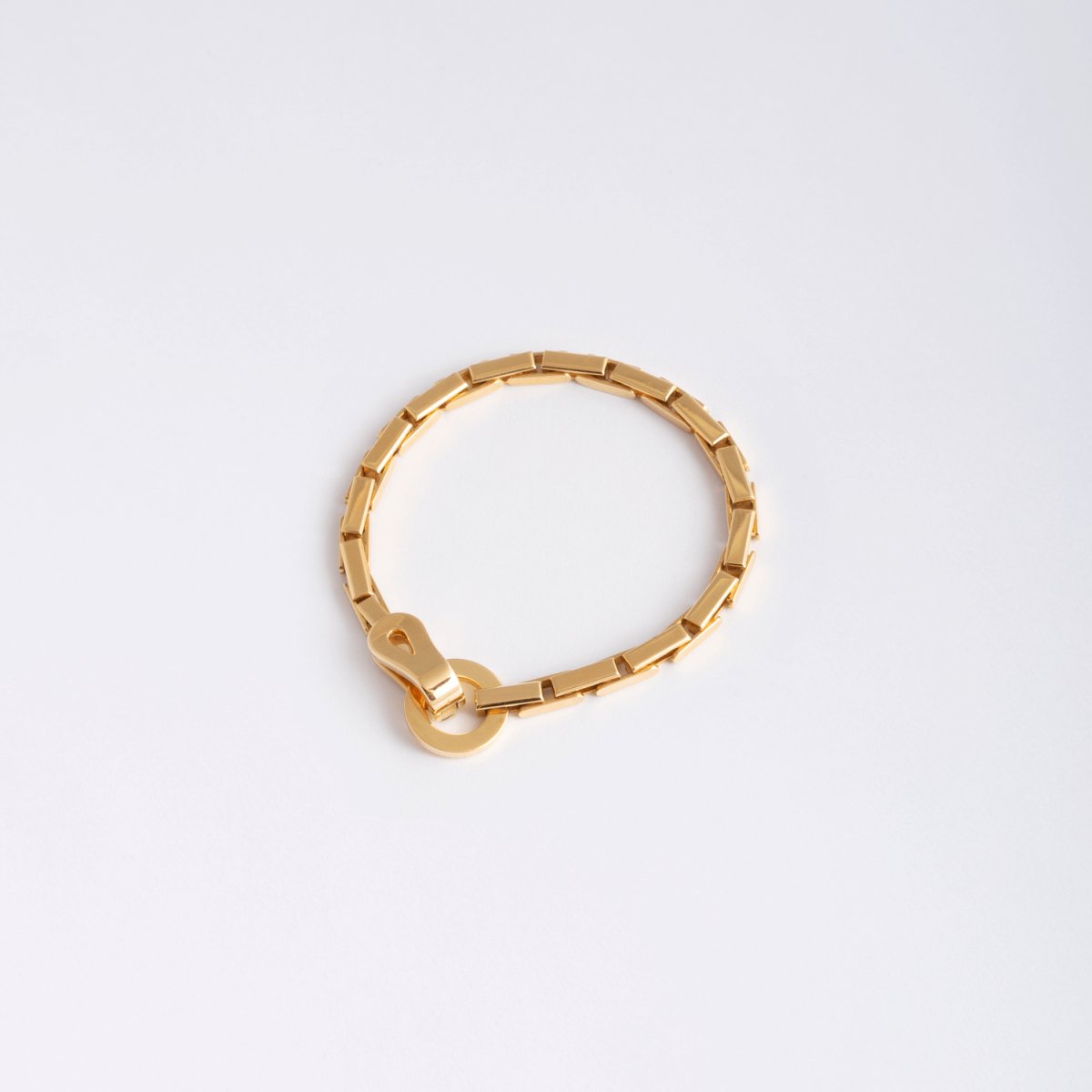 Bracelet CARTIER, modèle Agrafe en or jaune