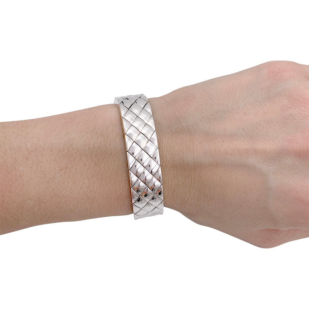 Bracelet CHANEL "Matelassé" en or blanc - Castafiore