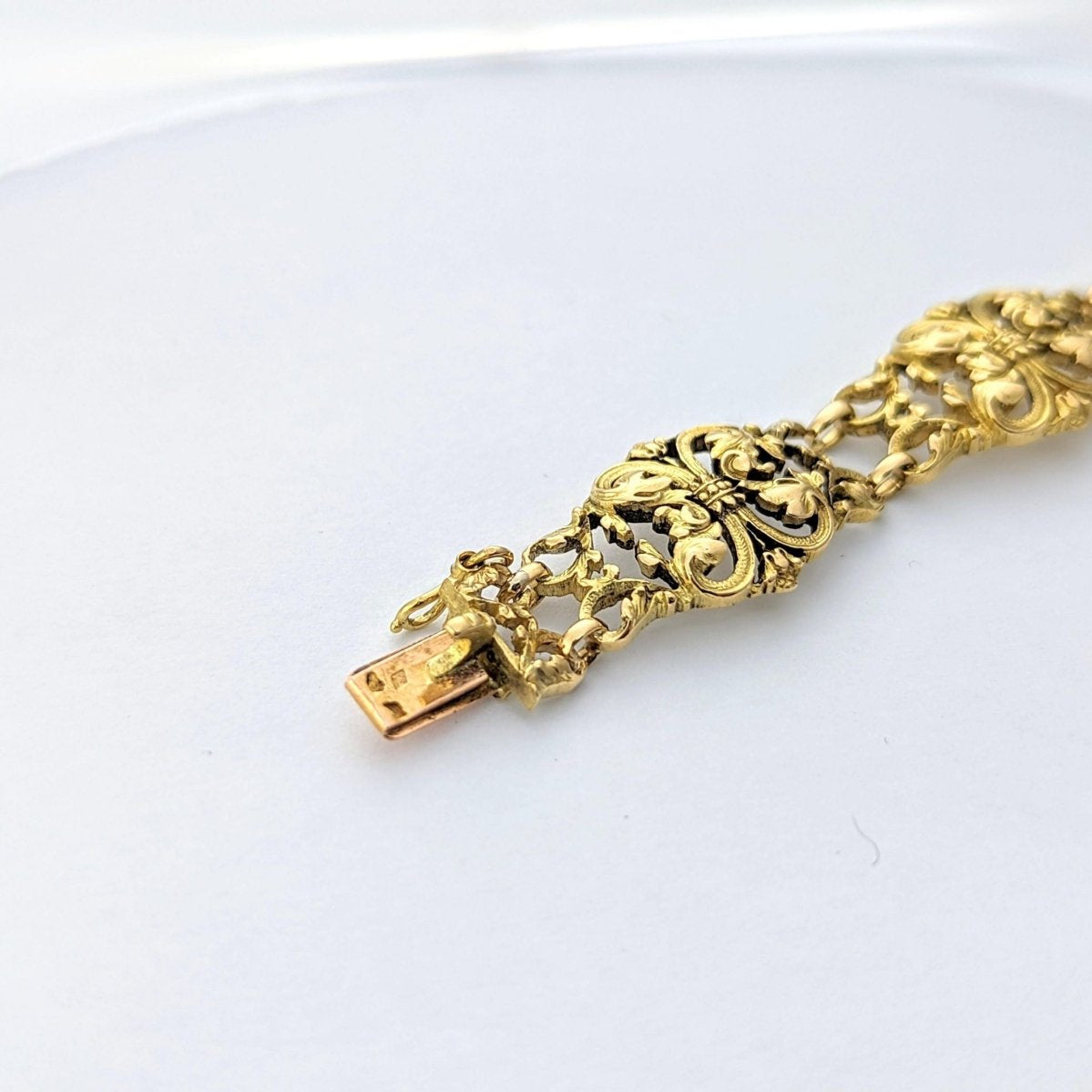 Bracelet Gourmette en or jaune, style Art Nouveau - Castafiore