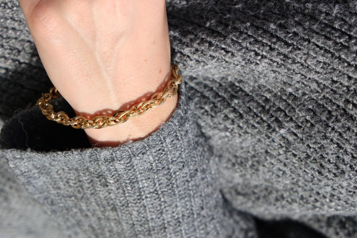 Bracelet Gourmette maille forçat en or jaune - Castafiore